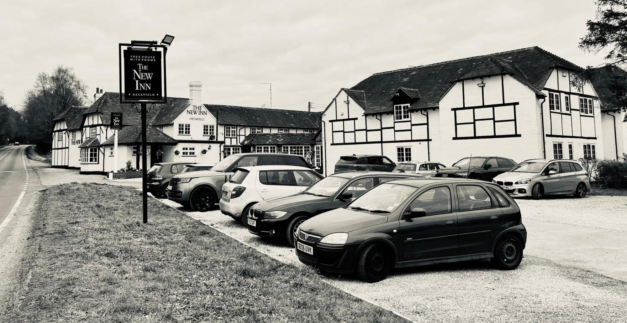 The New Inn Heckfield Hook  Extérieur photo